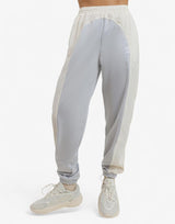 ADIDAS Adicolor Split Trefoil Track Pants Beige Бежов 2XS | MegaMall.bg