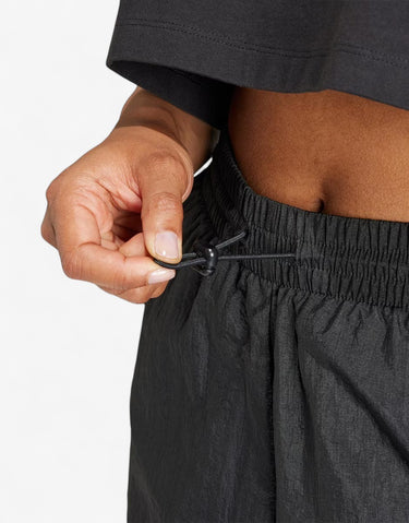 ADIDAS Originals Loose Parachute Pants Black | MegaMall.bg