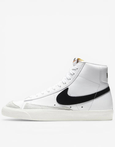 NIKE Blazer Mid 77 Shoes White