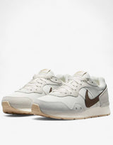 NIKE Venture Runner Shoes White | MegaMall.bg