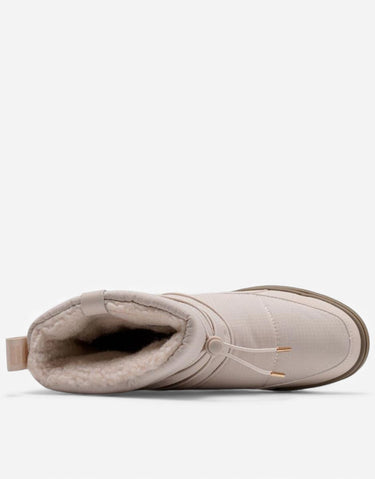 PUMA Snowbae Boots Ecru | MegaMall.bg